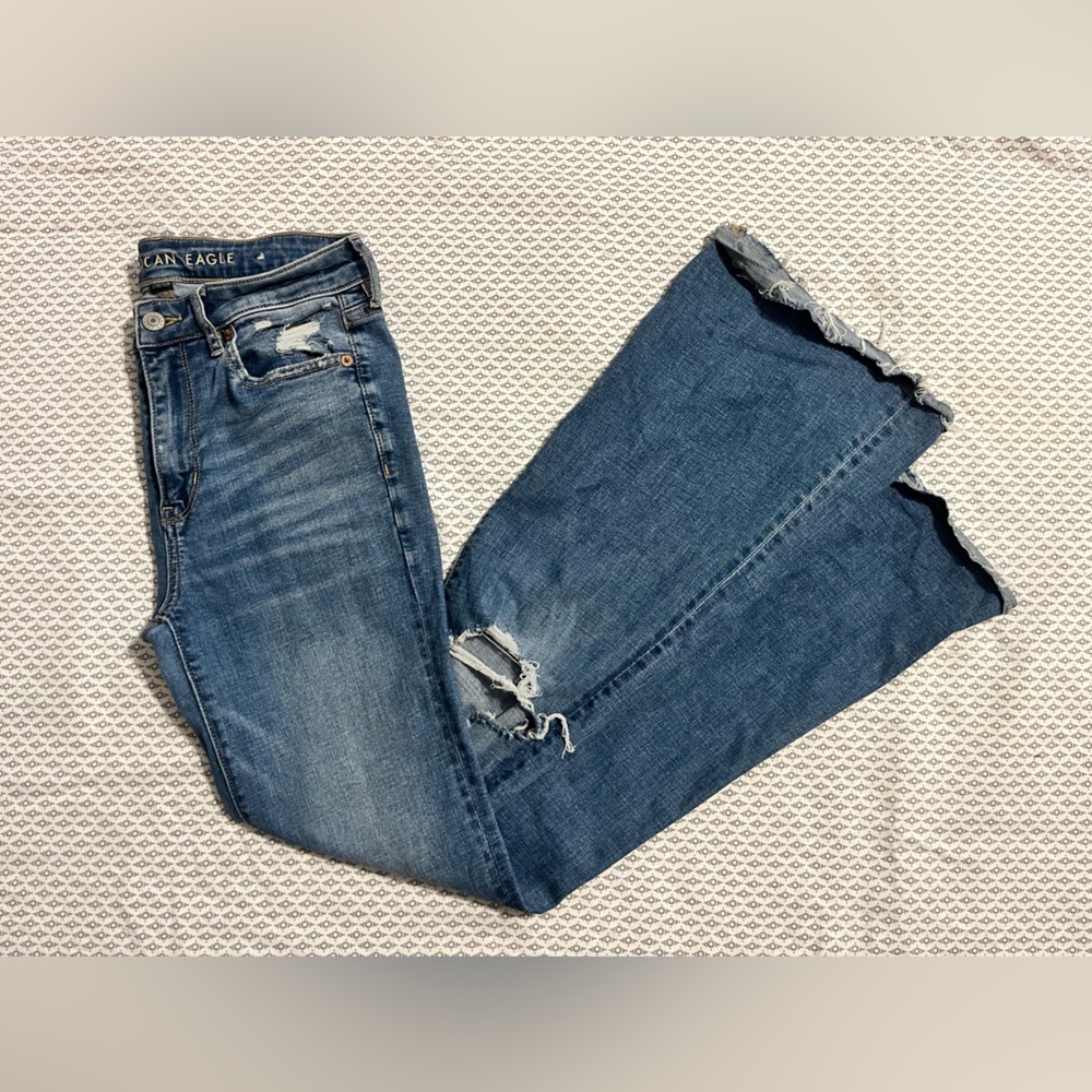 Ripped American Eagle flair jeans